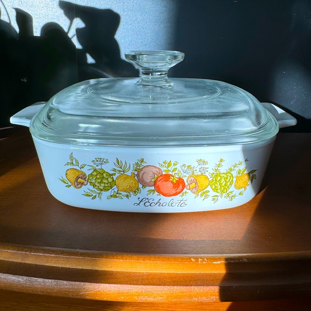 Corningware Spice of Life 1 litre casserole/pan A-1-B w/ lid L’échalote